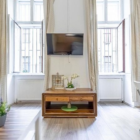 Chic Apartment- Suitable For Longstays Near Matzleinsforferplatz Vienna Exterior photo