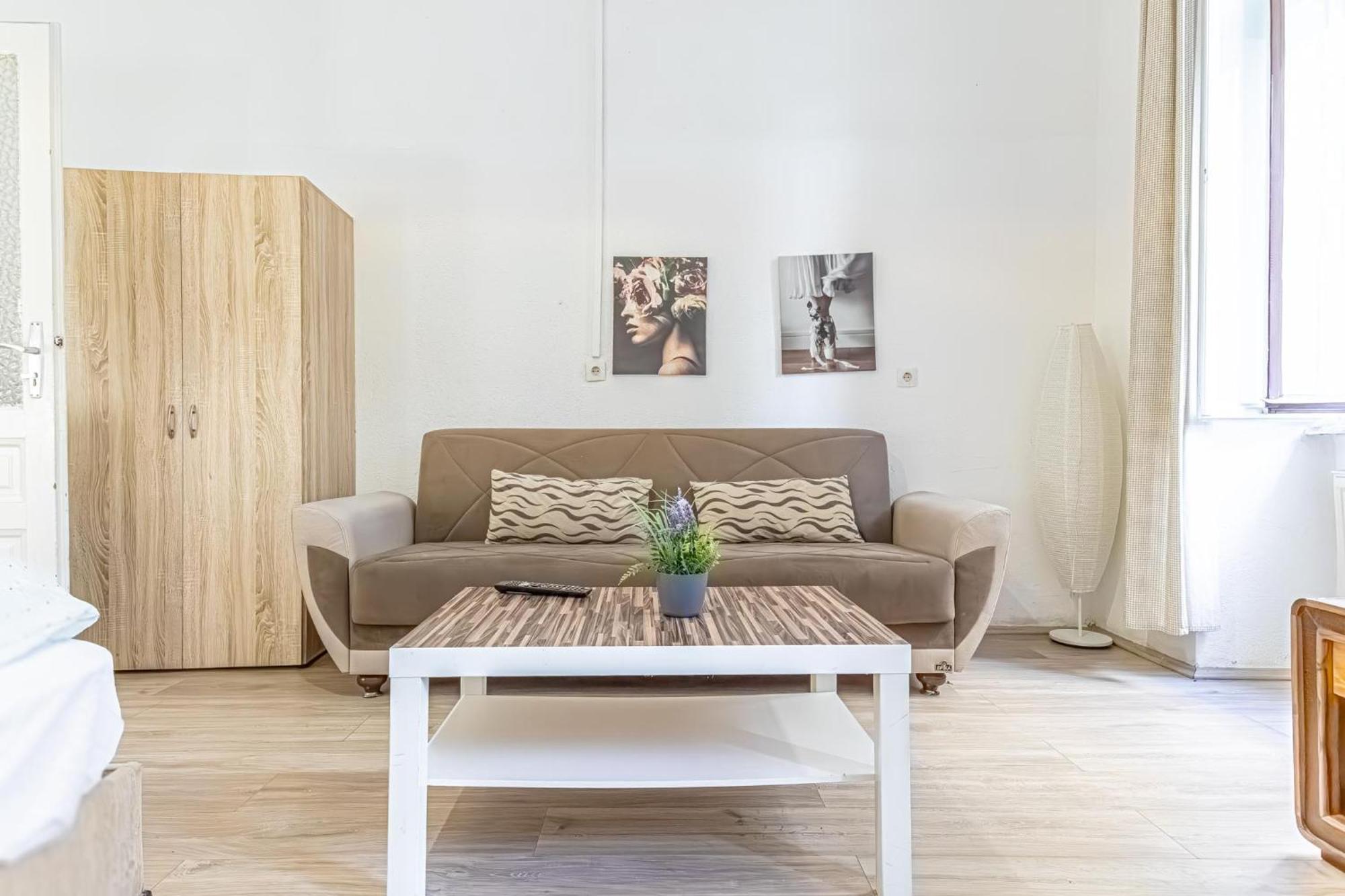 Chic Apartment- Suitable For Longstays Near Matzleinsforferplatz Vienna Exterior photo