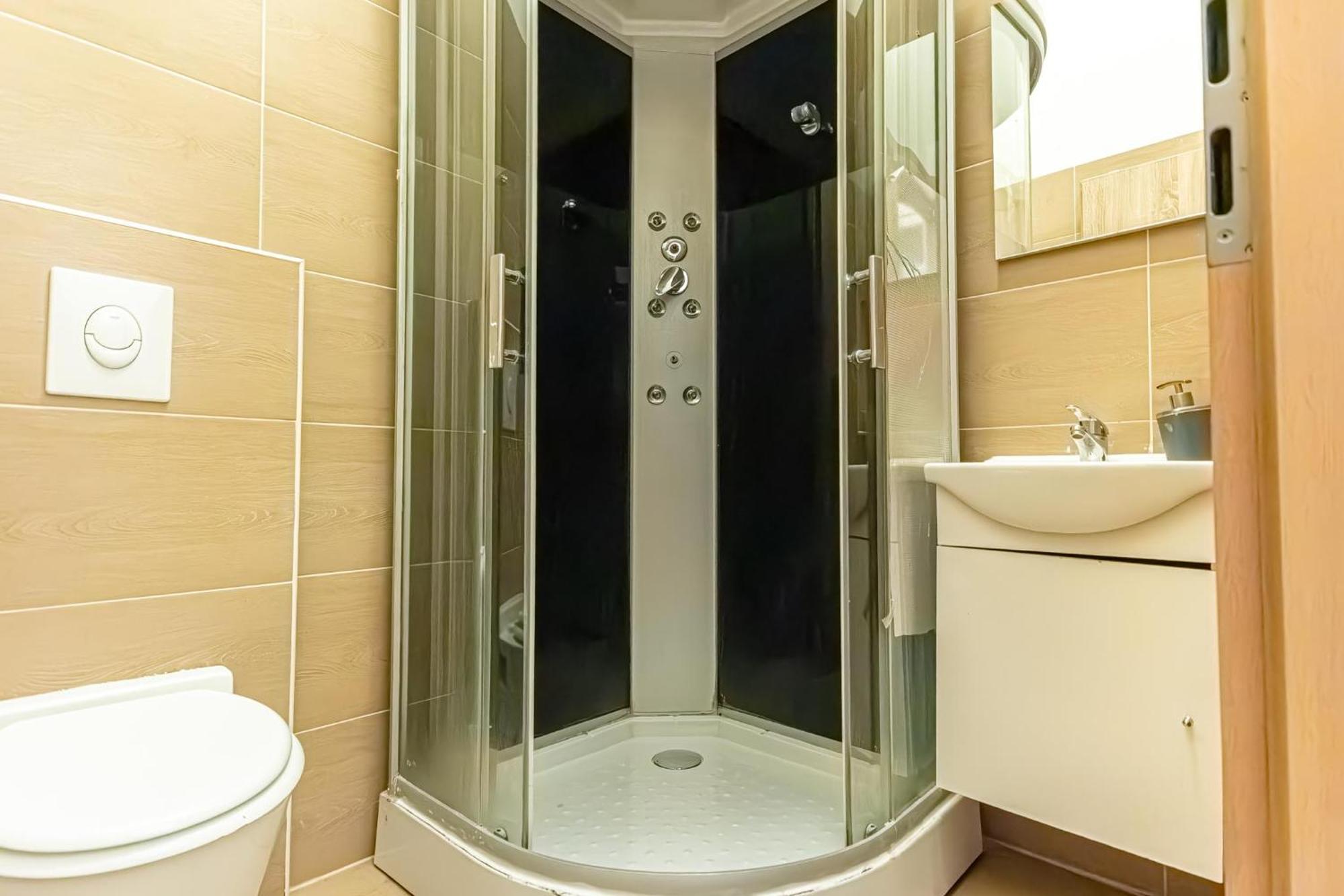 Chic Apartment- Suitable For Longstays Near Matzleinsforferplatz Vienna Exterior photo